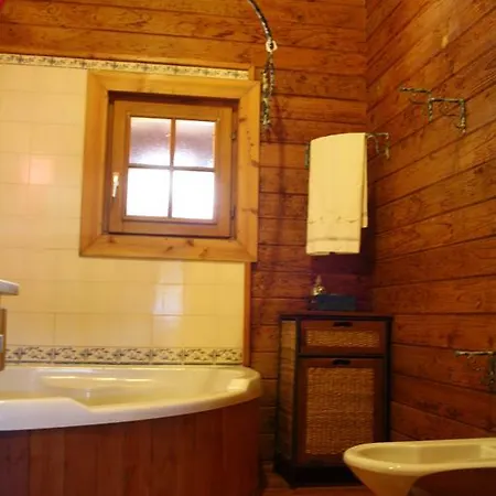 Casa De Madeira Lanhelas *
