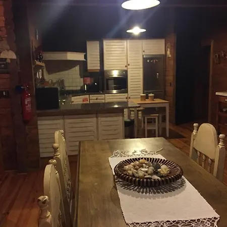 Casa De Madeira Lanhelas *